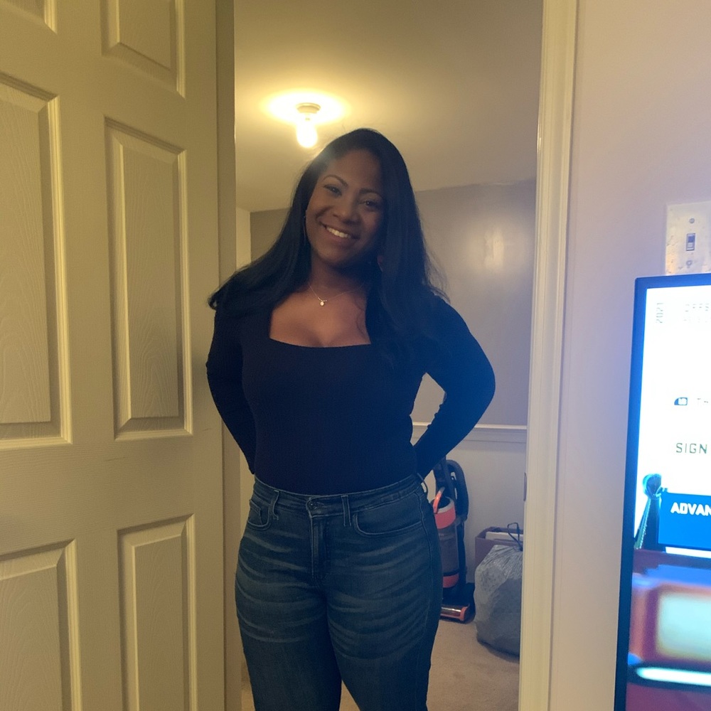 Meet your Posher, Jonell